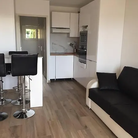 Le Velusine 61 - Apt 4 Prs - 400m Plages - Piscines Antibes